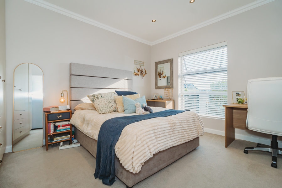 4 Bedroom Property for Sale in Kingswood Golf Estate Western Cape